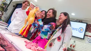 El chef navarro Javier Górriz dirige la final de Masterchef China: “Creo que nunca han visto una alcachofa”