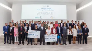 Las bicicletas más solidarias: Volkswagen Navarra destina 40.065 euros para programas de ayuda contra el cáncer infantil