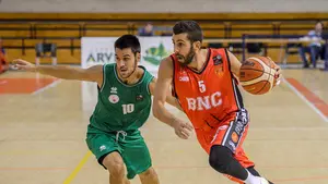 El Basket Navarra consigue la tercera victoria consecutiva fuera de Pamplona en la pista del Zornotza