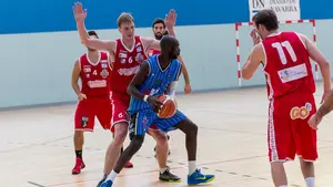 El Valle de Eg&uuml;&eacute;s debuta con derrota en la primera jornada de la liga Eba, ante el Igualatorio Cantabria