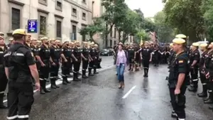 Su momento más especial del 12 de octubre: Un militar pide matrimonio a su novia antes del desfile del día de la Hispanidad