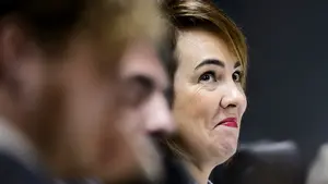 Un parlamentario socialista denuncia las coacciones de Aznárez tras publicar un artículo de opinión que no le gusta