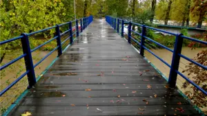 Rescate nocturno en el Arga: una persona salva a un hombre de 44 años que se había caído al río por motivos desconocidos