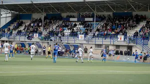 Resumen del partido de Segunda B, Izarra - Guijuelo (2-2)