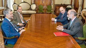 El Gobierno y las dos universidades navarras alcanzan un preacuerdo para el impulso del Instituto de Investigación Sanitaria