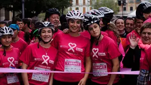 ¿Has participado en la carrera contra el cáncer en Pamplona? Búscate en nuestra galería