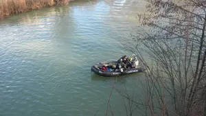 Sin noticias del hombre de 81 años desaparecido: los bomberos navegan el Arga dentro del protocolo de búsqueda por medio acuático