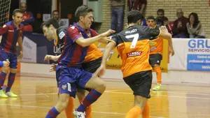 Rubi, del Aspil Vidal, afirma que “la victoria ante Santiago nos sirve para afrontar el derbi con más ganas”