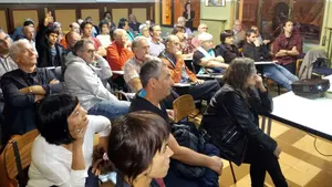 Los vecinos y asociaciones de la Chantrea conocen este viernes la zona en la que se levantará el nuevo parque del barrio