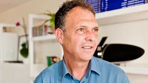 Rueda de prensa de Joaquín Caparrós aludiendo a un titular del diario Marca