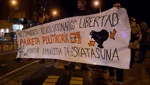 Absuelven a un etarra por falta de pruebas: estaba acusado de atentar en la sede del PSE en Lazcano