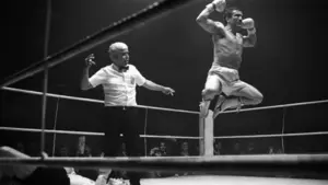 Fallece el exboxeador aragonés "Perico" Fernández en el centro donde estaba internado en Zaragoza