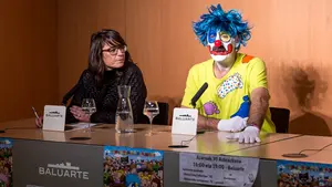 Beloki (Bildu) contrató a los payasos abertzales dos días antes de dejar el cargo tras la derrota electoral de Asirón