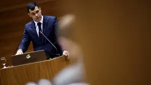 El PPN pedirá explicaciones a Mendoza para que comparezca sobre la reducción de horas de inglés en el PAI