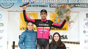 Óscar Rodríguez (Lizarte) da el salto al mundo profesional y correrá en 2017 con el equipo Murias Taldea