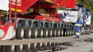 El súper camión se retrasa: siguen los "minuciosos" trabajos para garantizar la seguridad a su paso por las carreteras navarras