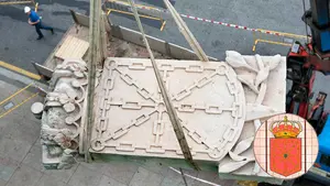 El Gobierno tarda 40 días en decidir cómo reponer el escudo de Navarra que retiró del Palacio con la excusa de la laureada