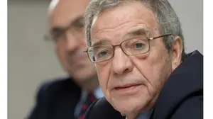 C&eacute;sar Alierta, expresidente de Telef&oacute;nica, en Pamplona: "La revoluci&oacute;n digital va a afectar a todos los sectores"