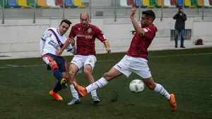 La Mutilvera reacciona después de cinco derrotas consecutivas y suma los tres puntos ante el Caudal