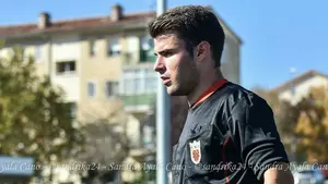 El árbitro navarro Iván Jiménez recibió un monedazo durante el partido Baztán - Azkoyen, jugado en Elizondo