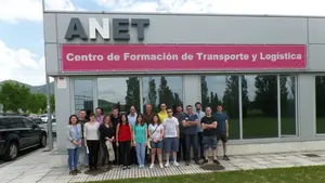 Los nuevos profesionales de la logística en Navarra: así se forman en la escuela taller de empleo de ANET
