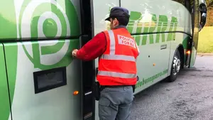Tres semanas de controles a 200 autobuses y taxis que transportan escolares a 33 centros educativos de Navarra