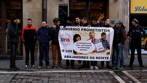 Policías municipales se concentran en Pamplona para protestar por el bloqueo del convenio