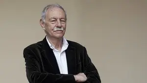 El escritor Eduardo Mendoza gana el premio Cervantes 2016