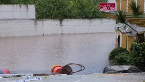 Una joven de 26 años fallece ahogada a causa de las inundaciones en el sótano de un club de alterne de Estepona