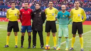 Mismo colegiado que el último duelo en El Sadar: un árbitro valenciano para el Osasuna-Barcelona