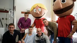 Por la sonrisa de los más pequeños: visitas 'mágicas' y deportivas en el hospital de Navarra esta Navidad