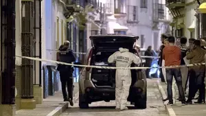 Macabra matanza familiar: un toxicómano se autolesiona tras matar a cuchilladas a su madre y su hermana