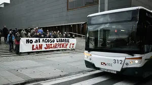 Denuncian actitudes mafiosas y despidos de uno de los jefes de la empresa responsable de las villavesas