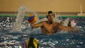El Waterpolo Navarra cierra la primera vuelta con una dur&iacute;sima derrota en la piscina del CN Tarrasa