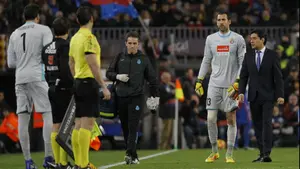 El portero del RCD Espanyol Diego López, lesionado ante el Barça, baja entre tres y cuatro semanas