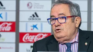 Luis Sabalza asegura que "Diego Mart&iacute;nez quiere venir y nosotros queremos que venga, pero no est&aacute; firmado"