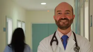 Juanjo Beunza, autor de 'Trabajando con alienígenas': “El 80% del éxito o del fracaso profesional depende de las emociones”