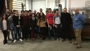 Los futuros ingenieros de la UPNA visitan la empresa navarra TTN y la guipuzcoana Indar Electric