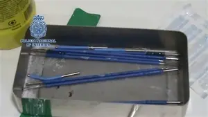 Detenido un falso médico que realizaba circuncisiones a domicilio y esterilizaba el material en un lavavajillas