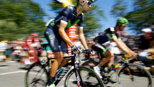 El Movistar Team anuncia los siete corredores que debutarán en la primera carrera del año en Australia