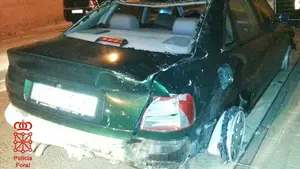 Un joven de 29 años se sale con su coche de la carretera en Cadreita y circula ebrio hasta Caparroso sin dos neumáticos