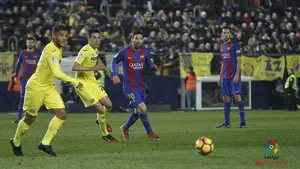 Pinchazo en Villarreal: Messi evita la derrota del Barcelona en el minuto 90 con una falta magistral