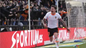 La victoria del Valencia ante el Espanyol aleja la permanencia de Osasuna a siete puntos de distancia