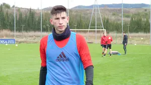 El defensa David García jugará cedido en la Leonesa y Osasuna le amplía el contrato hasta 2020