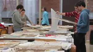 Se agota el dinero de las becas del Gobierno de Navarra con varias familias que aún no han recibido la ayuda