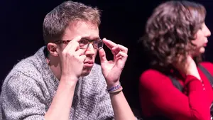 Errej&oacute;n tira de populismo en campa&ntilde;a: promete una jornada de 32 horas y poder votar a los 16 a&ntilde;os