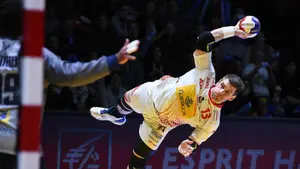 España logra el pase a los cuartos de final del Mundial de Francia, tras un partido de infarto ante Brasil