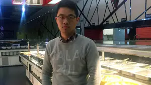 &Oacute;scar Fu, propietario del wok de Landaben desalojado por la polic&iacute;a: "A las 5 de la ma&ntilde;ana estaban comiendo el segundo plato"