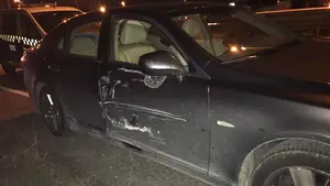 La picaresca fallida de un pamplonés de 67 años: provoca un accidente y huye para evitar someterse a la alcoholemia