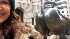 Mariló Montero, nostálgica del encierro: compara al toro de Wall Street con los astados que recorren Pamplona en Sanfermines